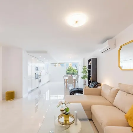 Front Line In Apartamento *