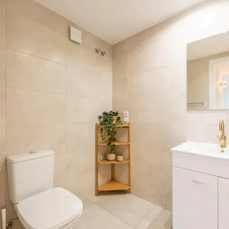 Front Line In Apartamento